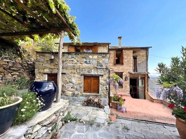 Rustico in vendita a Rezzo, Liguria