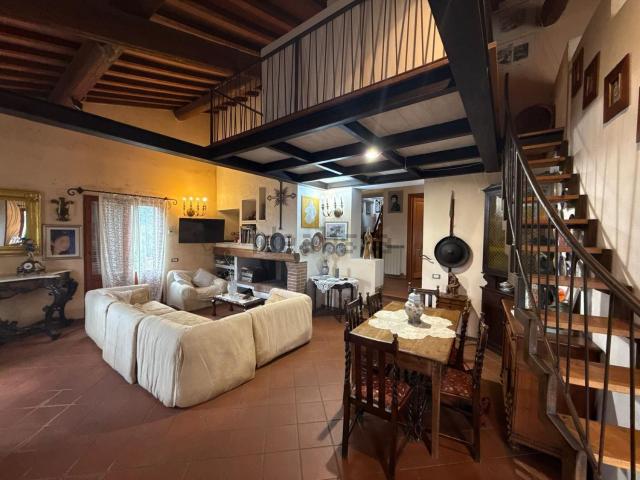 Rustico in vendita a Campiglia Marittima, Toscana