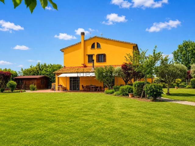Rustico in vendita a Cascina, Toscana