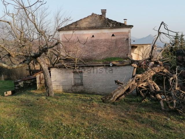 Rustico in vendita a Cervaro, Frosinone