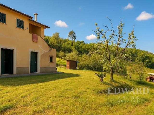 Rustico in vendita a Massa Marittima, Toscana