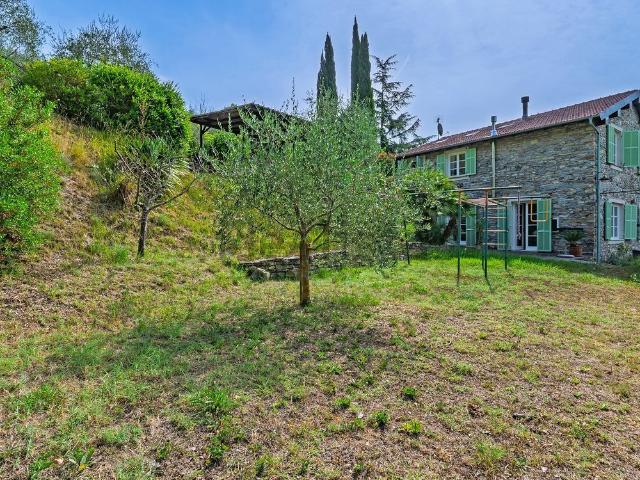Rustico in vendita a Casanova Lerrone, Liguria