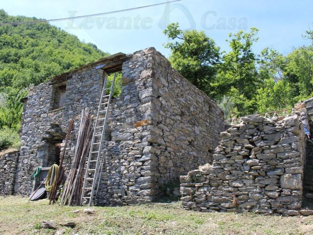 Rustico in vendita a Tribogna, Liguria