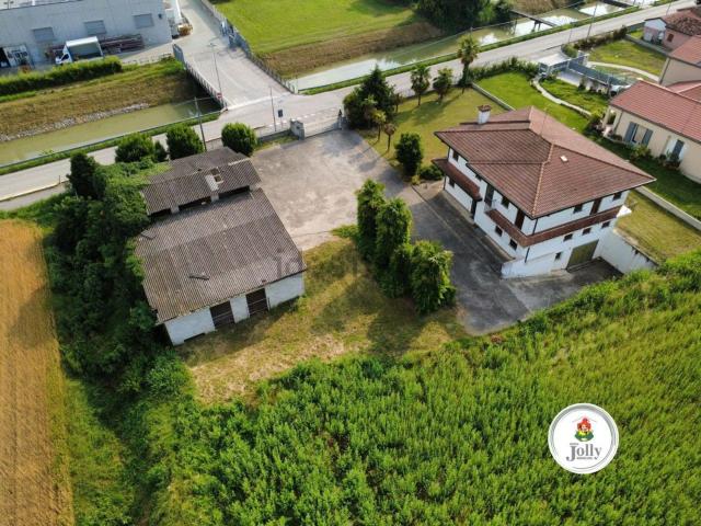 Rustico in vendita a Brugine, Veneto