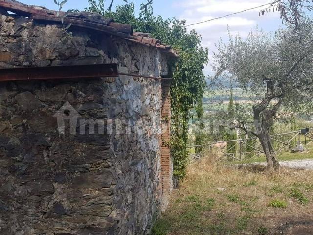 Rustico in vendita a Colle di Compito, Capannori