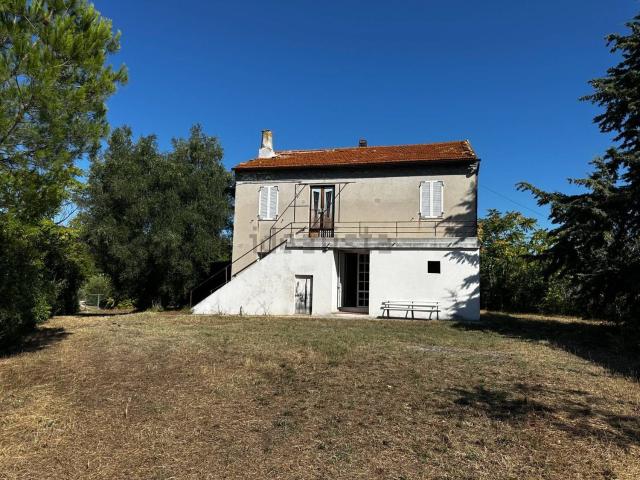 Rustico in vendita a San Lorenzo, Marche