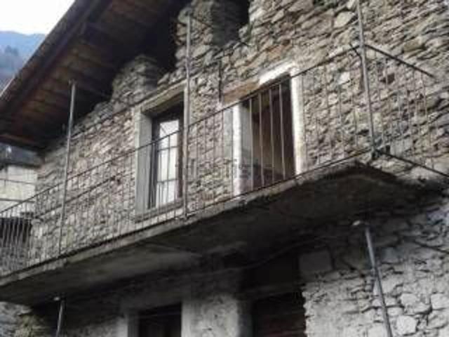 Rustico in vendita a Grosotto, Lombardia