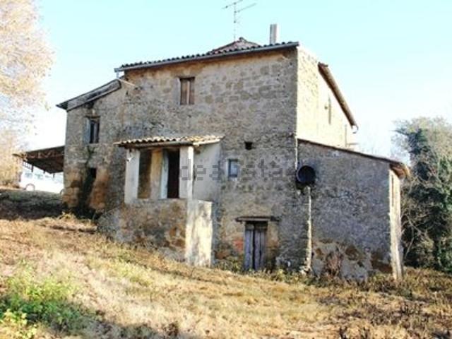 Rustico in vendita a Grotte Di Castro, Lazio