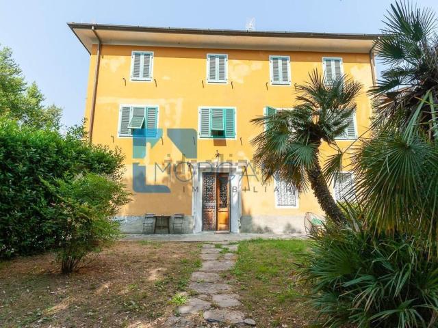 Rustico in vendita a Pieve, Camaiore