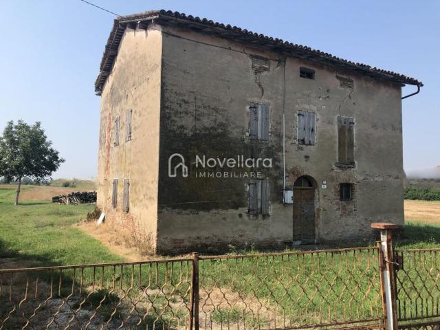 Rustico in vendita a Novellara