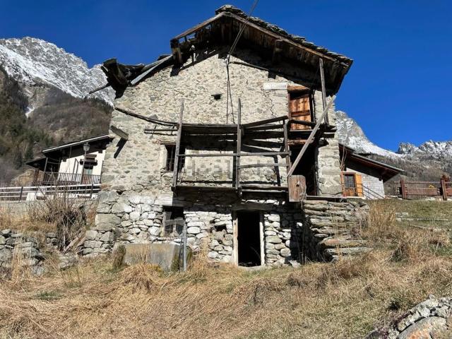 Rustico in vendita a Oyace, Aosta