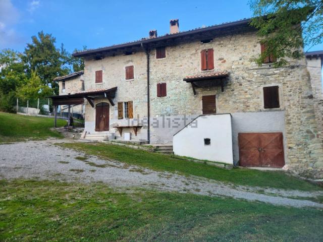 Rustico in vendita a Appennino Reggiano, Re