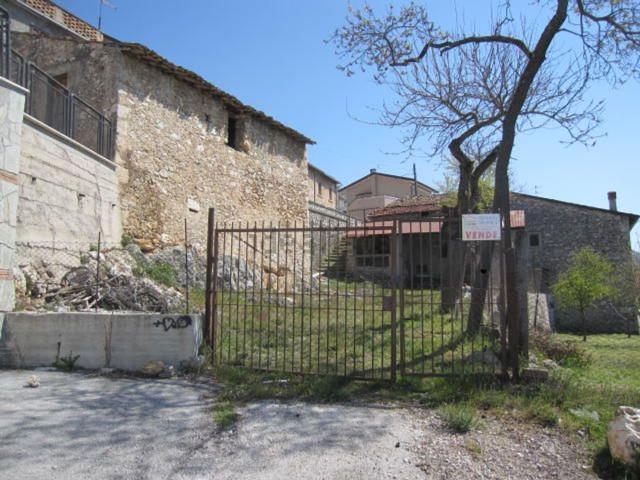 Rustico in vendita a Scurcola Marsicana, Abruzzo