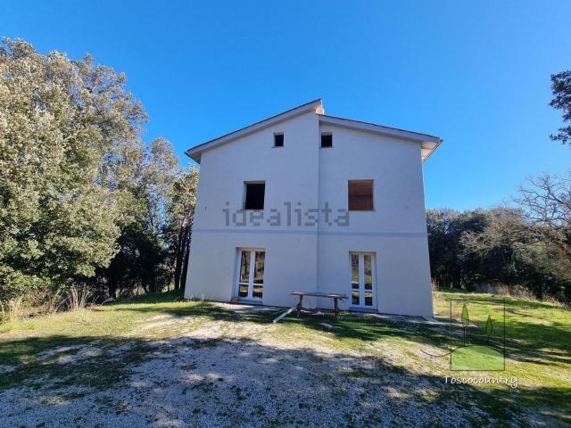 Rustico in vendita a Montecerboli, Larderello