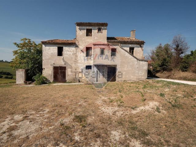 Rustico in vendita a Marche, Ancona