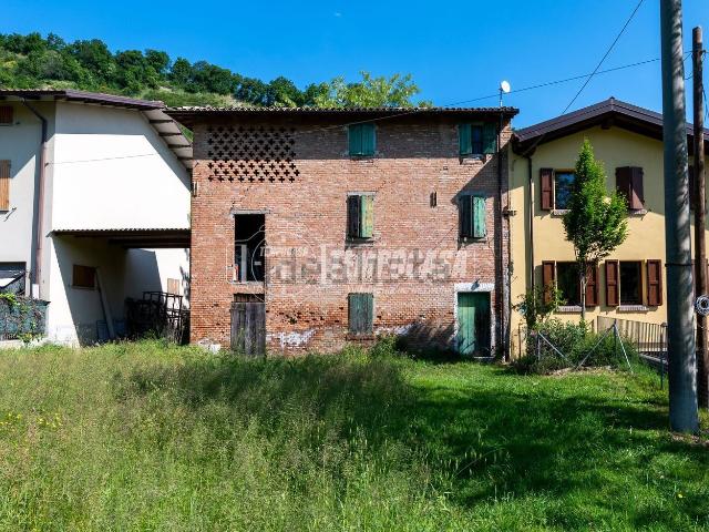 Rustico in vendita a Denzano, Marano sul Panaro