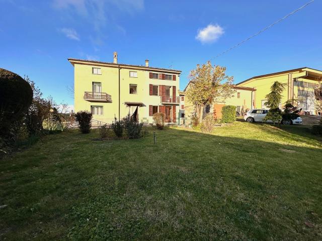 Rustico in vendita a Nibbiano, Reggio Emilia