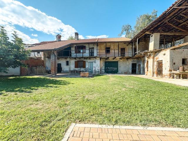Rustico in vendita a Cavaglietto, Novara