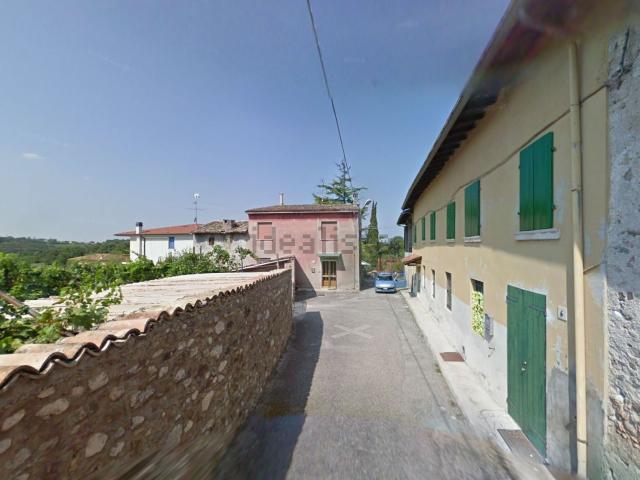 Rustico in vendita a Pozzolengo, Brescia