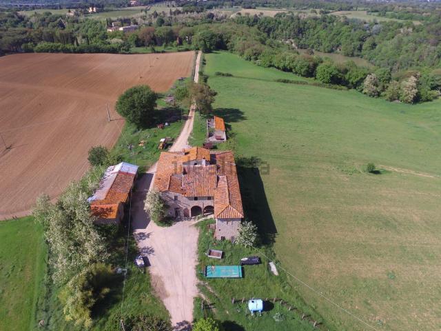 Rustico in vendita a Civitella in Val di Chiana, Toscana