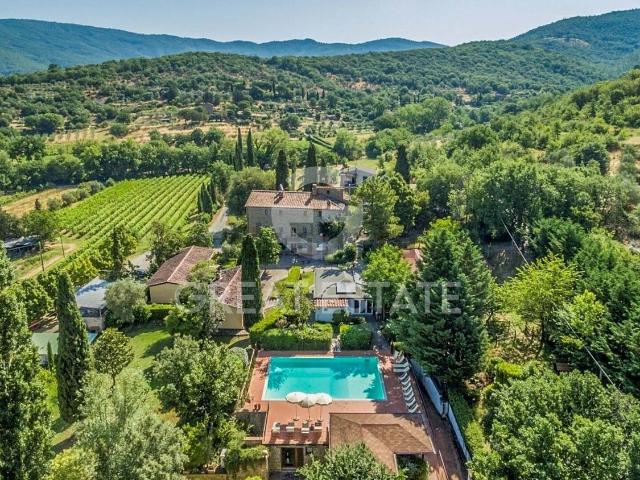 Rustico in vendita a Cortona, Toscana