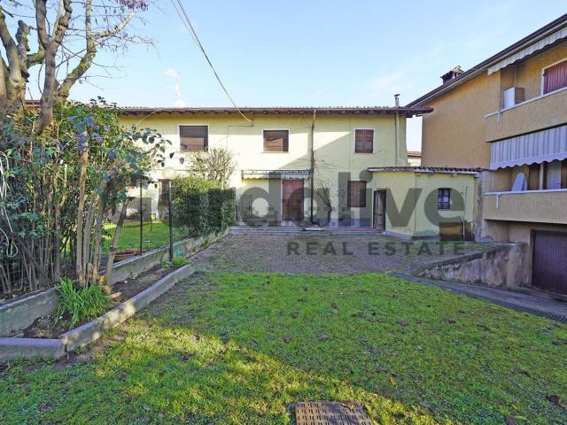 Rustico in vendita a Calvagese Della Riviera, Lombardia