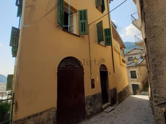 Rustico in vendita a Rezzo, Liguria