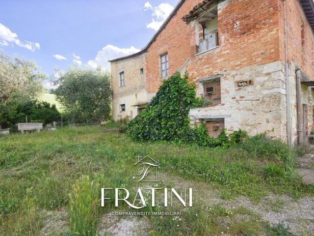 Rustico in vendita a Piane di Morro, Folignano