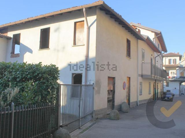Rustico in vendita a Como, Lombardia