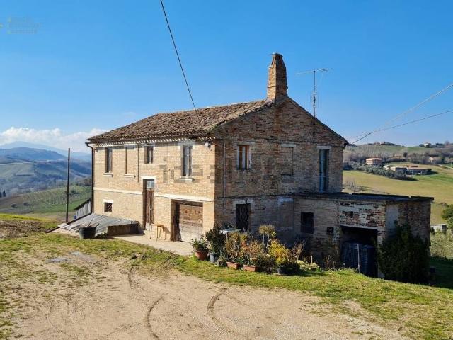 Rustico in vendita a San Giovanni, Marche