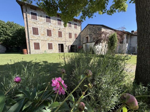 Rustico in vendita a Tresinaro - Secchia, Re