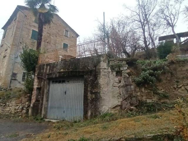 Rustico in vendita a Unione dei comuni del Distretto Ceramico, Prignano Sulla Secchia