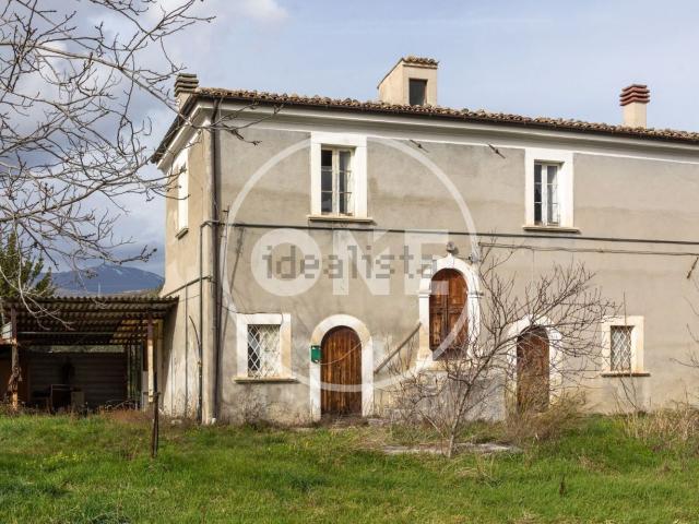 Rustico in vendita a Castiglione A Casauria, Abruzzo
