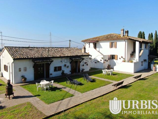 Rustico in vendita a Spello, Umbria