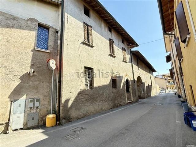 Rustico in vendita a Flero, Lombardia