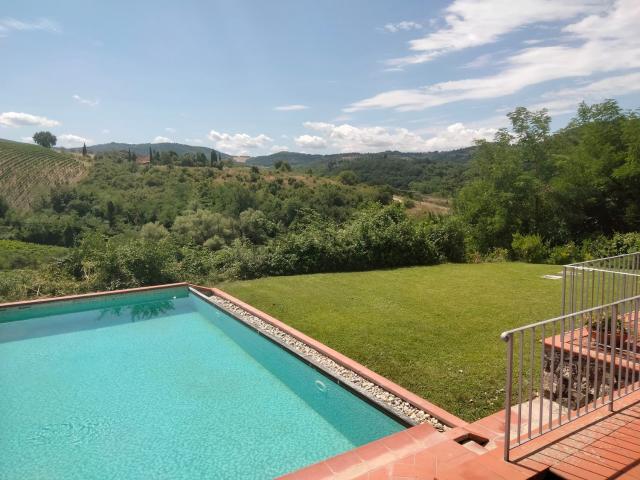 Rustico in vendita a San Polo In Chianti, Toscana