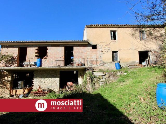 Rustico in vendita a Marche, Macerata