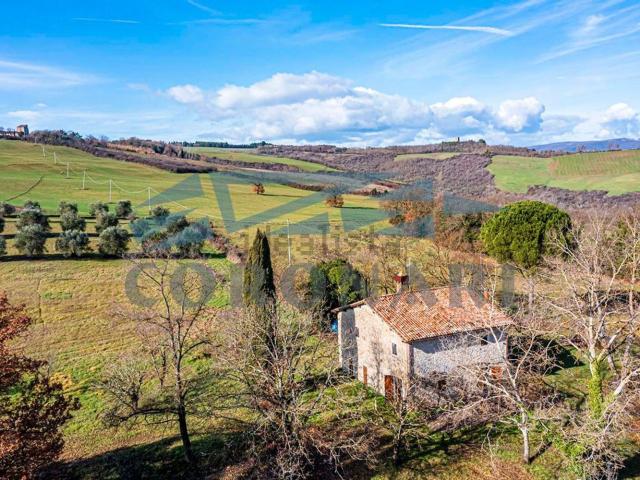 Rustico in vendita a Izzalini, Umbria