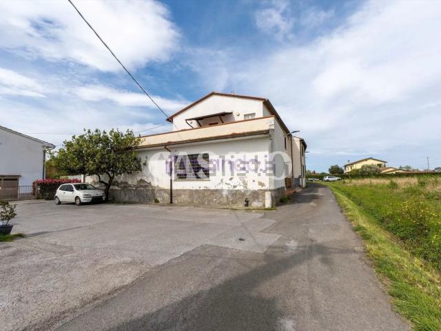 Rustico in vendita a Sant'Andrea a Pescaiola, San Giuliano Terme