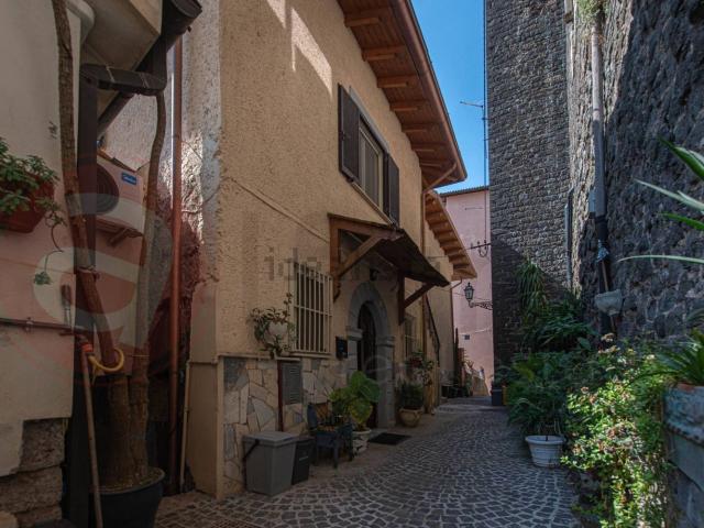Rustico in vendita a Pofi, Frosinone