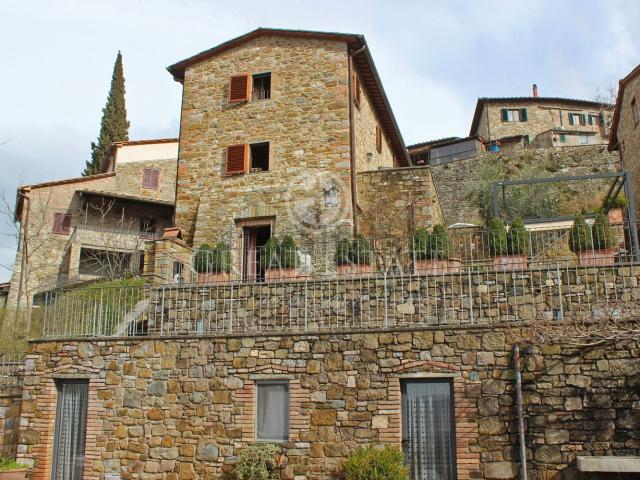 Rustico in vendita a Gaiole in Chianti, Siena