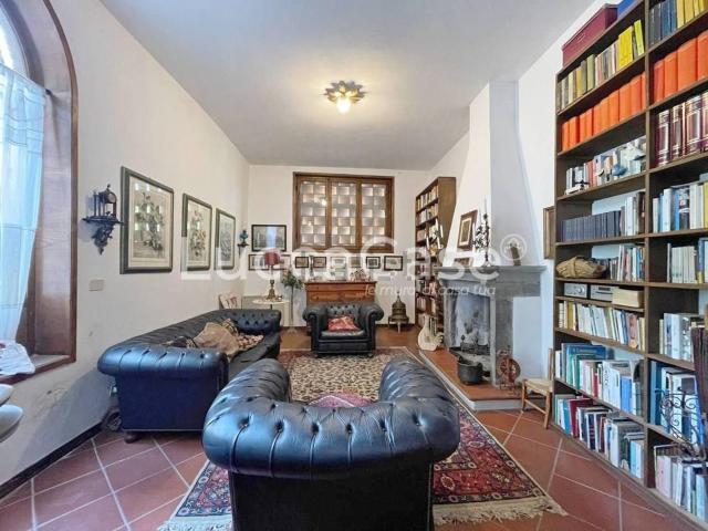 Rustico in vendita a Pozzuolo, Bagni Di Lucca Ponte
