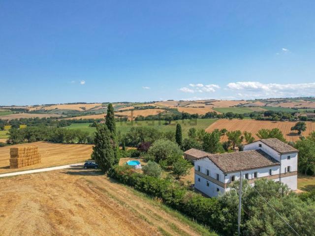 Rustico in vendita a Marche, Ancona