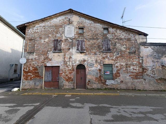 Rustico in vendita a Pralboino, Lombardia