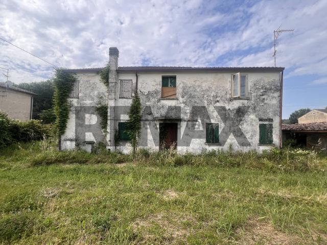 Rustico in vendita a Castelmassa, Veneto