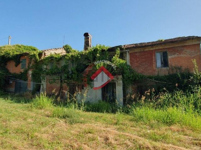 Rustico in vendita a Corneto, Marche
