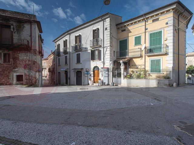 Rustico in vendita a Roccasecca, Lazio