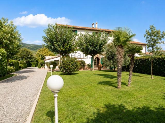 Rustico in vendita a Marciana, Cascina