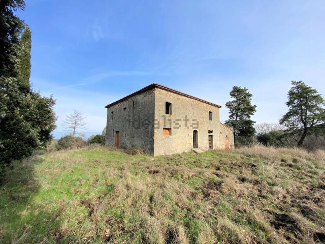 Rustico in vendita a Lajatico, Toscana