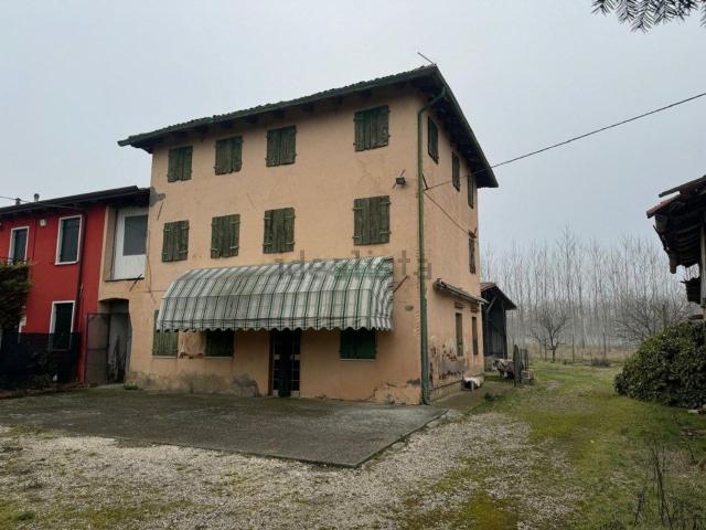 Rustico in vendita a Mirano, Veneto